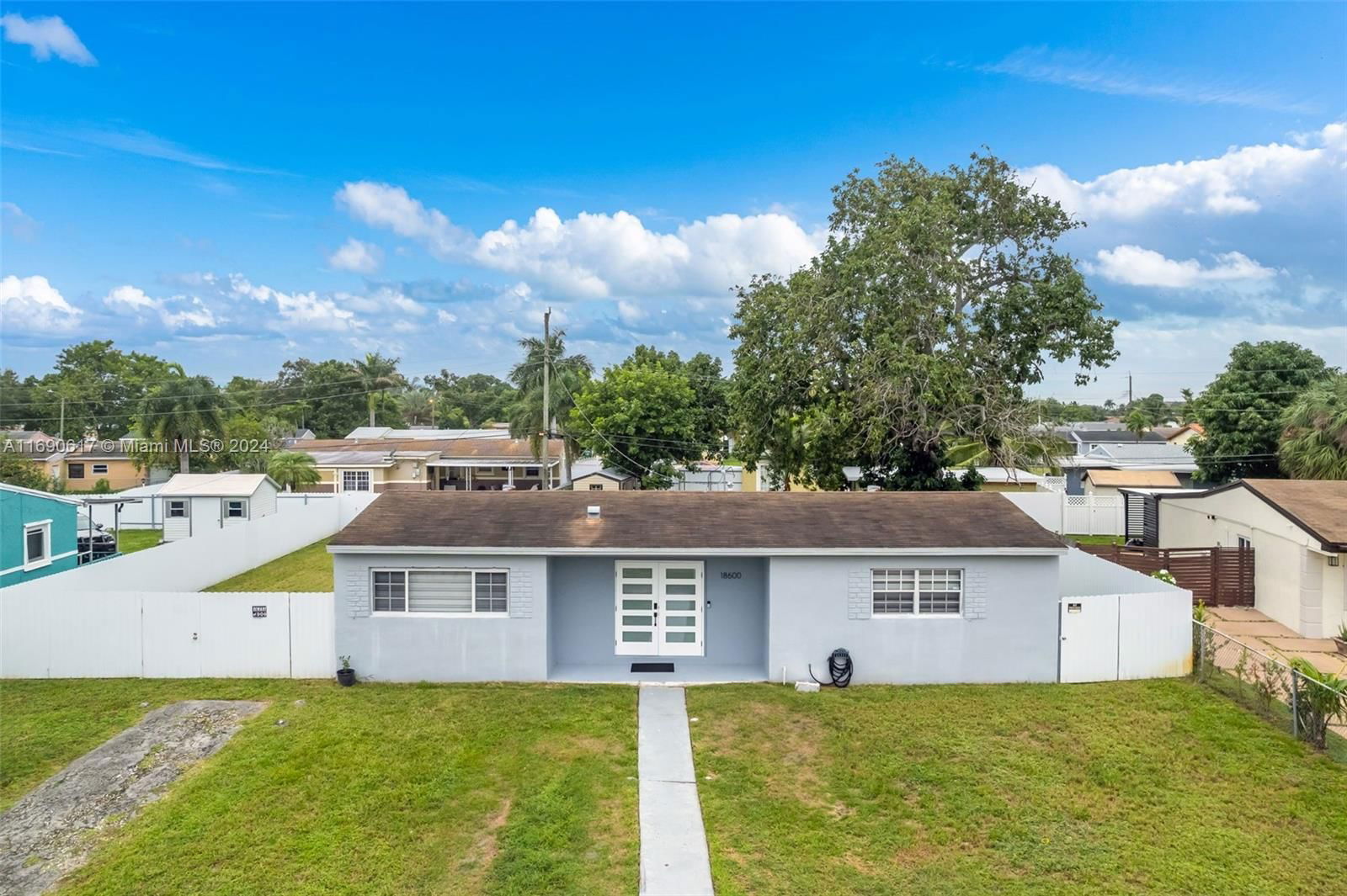 Real estate property located at 18600 8th Rd, Miami-Dade, NORWOOD 3RD ADDN SEC 2, Miami Gardens, FL