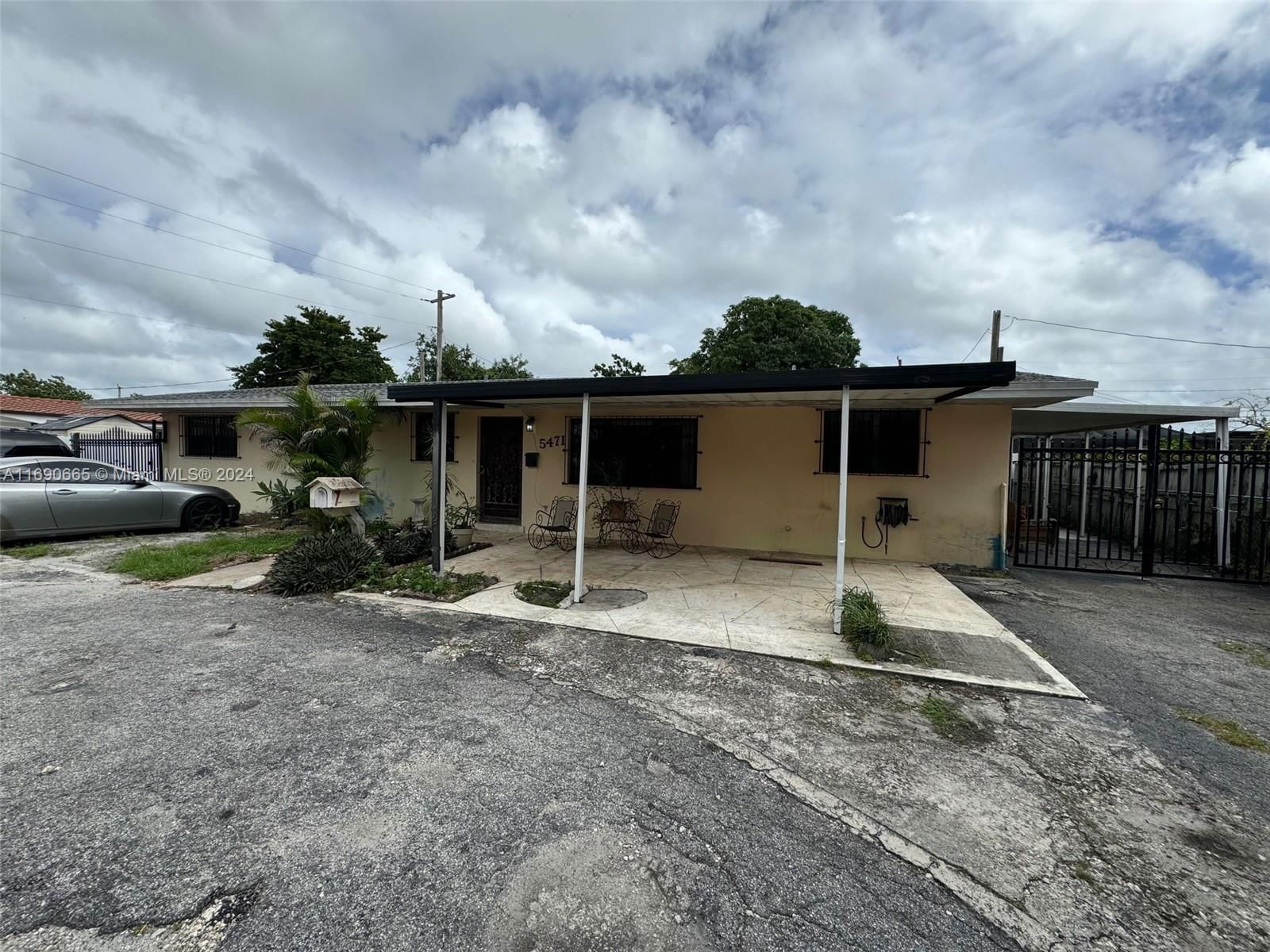 Real estate property located at 5471 12th Ave, Miami-Dade, PALM SPRINGS 5TH ADDN SEC, Hialeah, FL