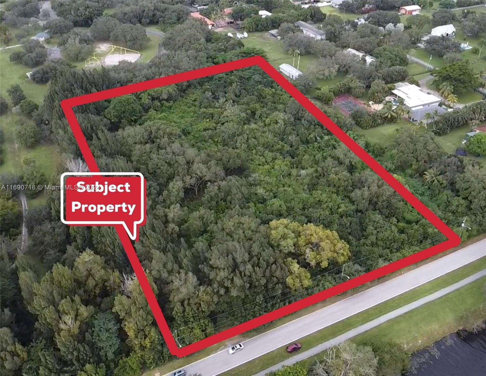 Real estate property located at 9601 Orange Dr, Broward, NEWMANS SURVEY, Davie, FL