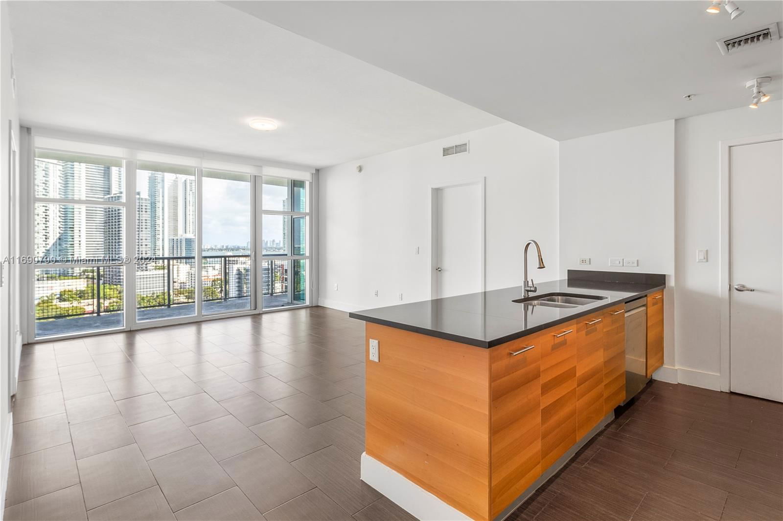 Real estate property located at 3301 1st Ave H1704, Miami-Dade, FOUR MIDTOWN MIAMI CONDO, Miami, FL