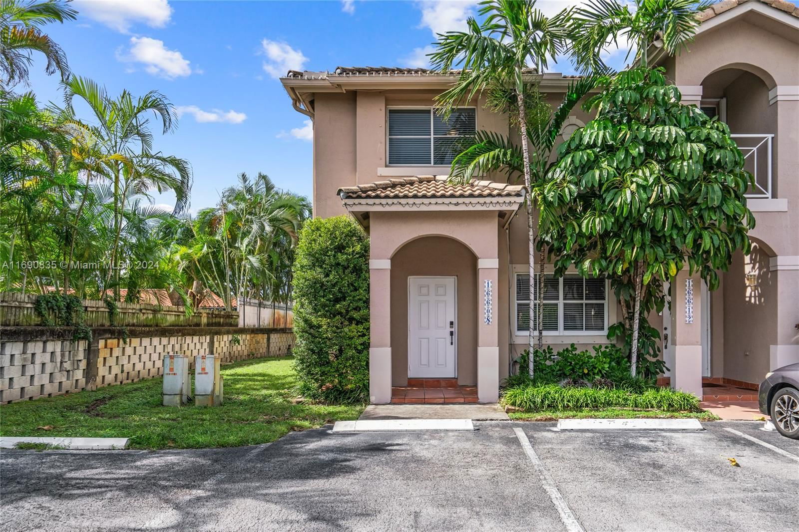 Real estate property located at 16608 73rd Ct ., Miami-Dade, PASEOS AT MIAMI LAKES, Miami Lakes, FL