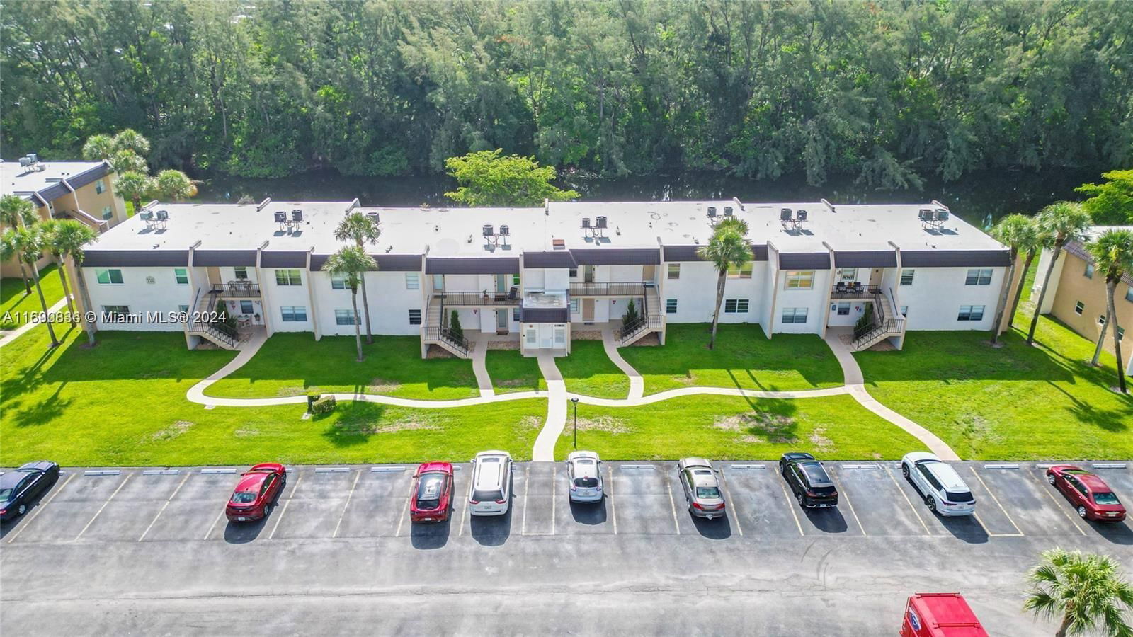 Real estate property located at 110 Lake Meryl Dr #213, Palm Beach, GOLDEN LAKES VILLAGE COND, West Palm Beach, FL