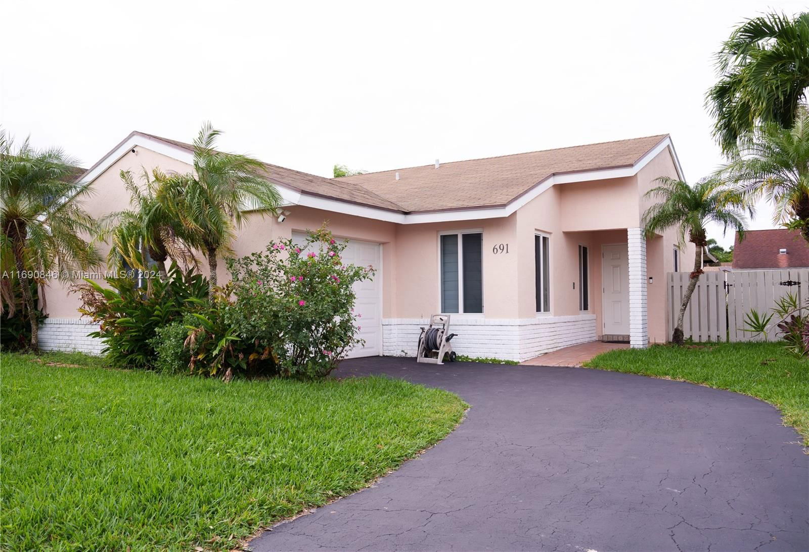 Real estate property located at 691 shiloh terr, Broward, Blue Ridge, Davie, FL