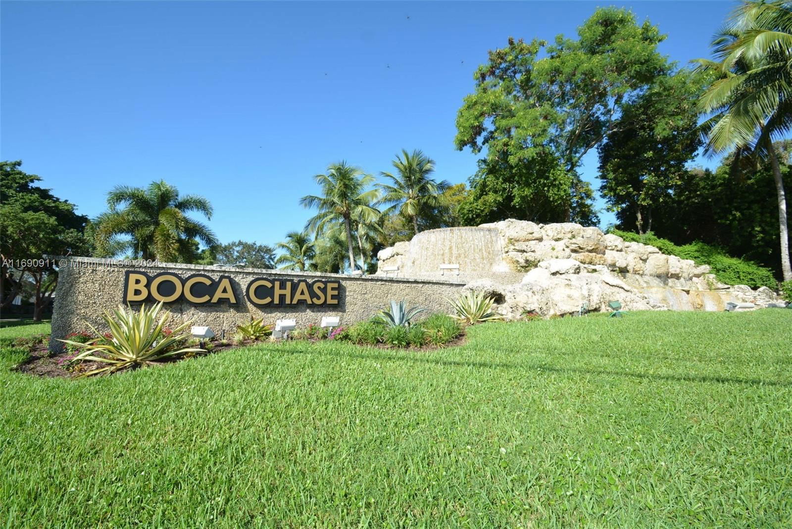 Real estate property located at 10644 Ladypalm Ln B, Palm Beach, WATERBERRY SEC 4, Boca Raton, FL