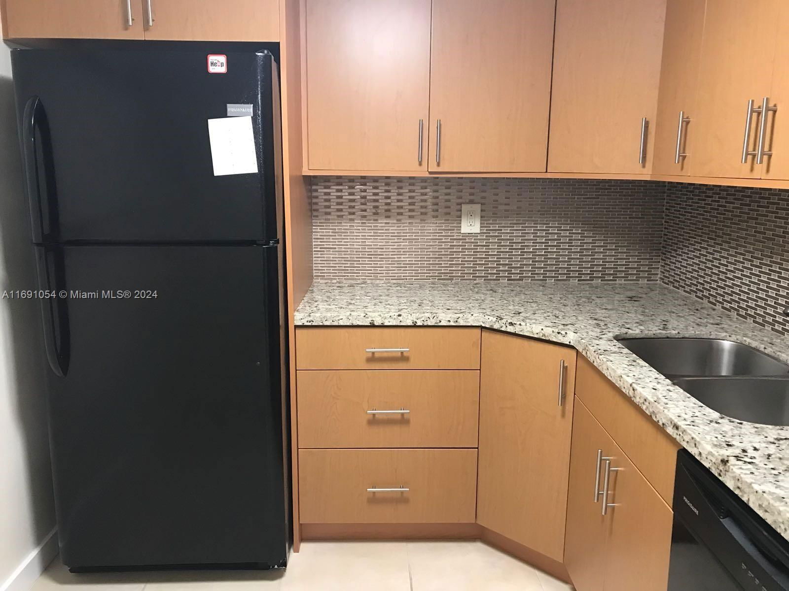 Real estate property located at 8415 107th Ave #264W, Miami-Dade, KENDALL ACRES WEST CONDO, Miami, FL