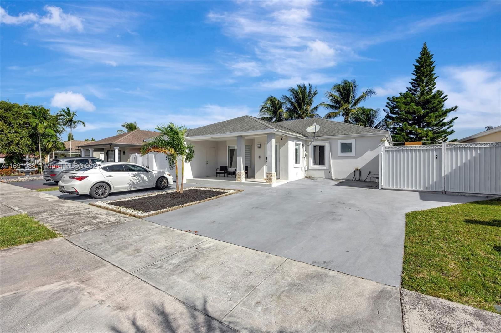 Real estate property located at 15901 143rd Ave, Miami-Dade, AMERICAN HOMES 1ST ADDN, Miami, FL