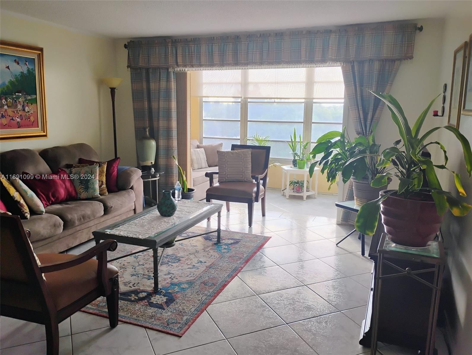 Real estate property located at 4141 44th Ave #316, Broward, EMERALD CONDO, Lauderdale Lakes, FL