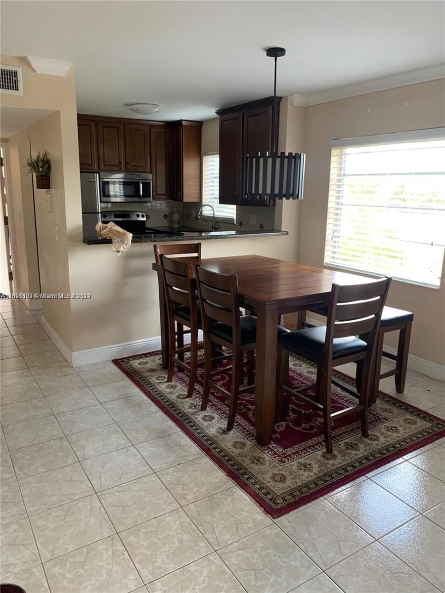 Real estate property located at 3048 Sunrise Lakes Dr #218, Broward, QUAIL RUN OF SUNRISE, Sunrise, FL