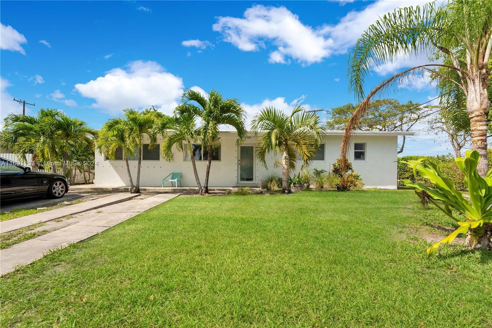 Real estate property located at 10411 51st St, Miami-Dade, HEFTLER HOMES SEC 3, Miami, FL