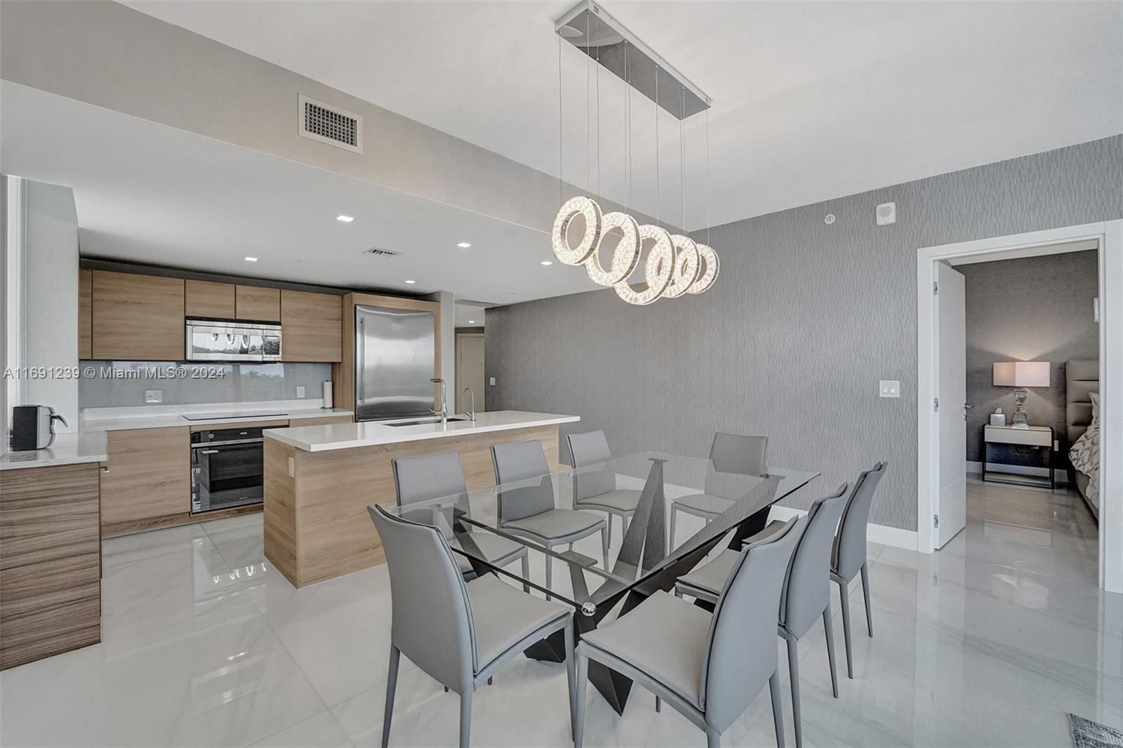 Real estate property located at 16385 Biscayne Blvd #307 +2parking, Miami-dade, The Harbour North Condo, North Miami Beach, FL