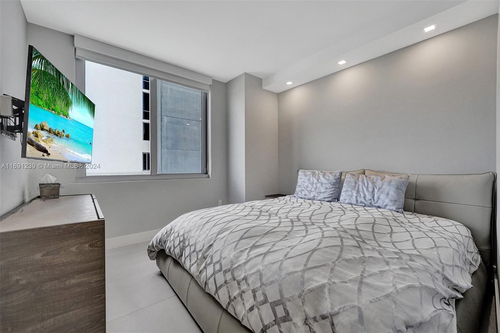 Real estate property located at 16385 Biscayne Blvd #307 +2parking, Miami-dade, The Harbour North Condo, North Miami Beach, FL
