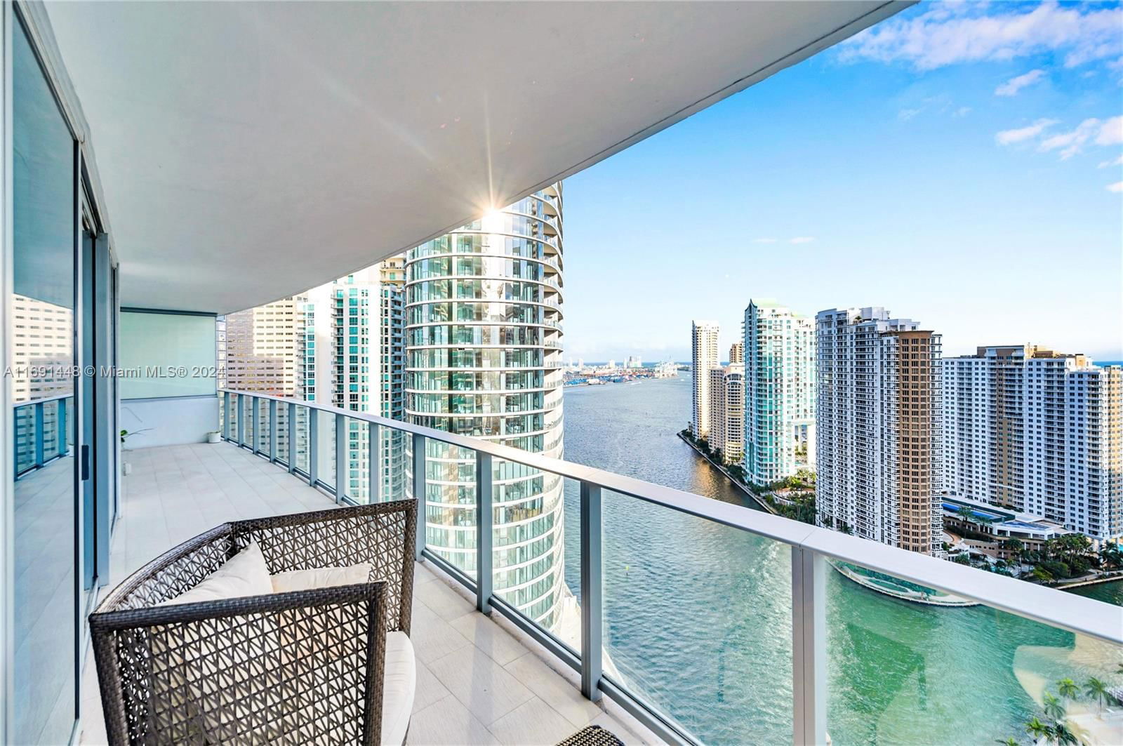 Real estate property located at 200 Biscayne Boulevard Way #3307, Miami-Dade, EPIC WEST CONDO, Miami, FL