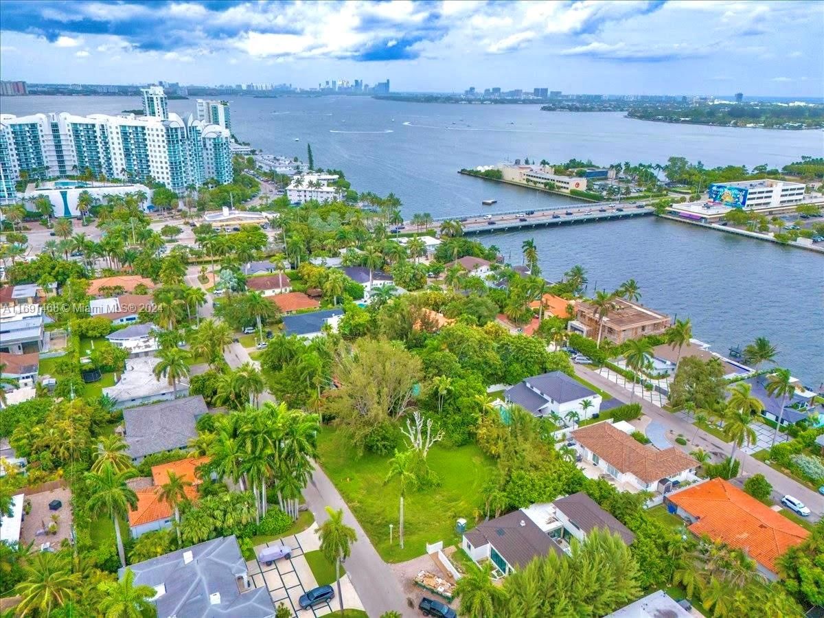 Real estate property located at 7701 Coquina Dr, Miami-Dade, NORTH BAY ISLAND, North Bay Village, FL