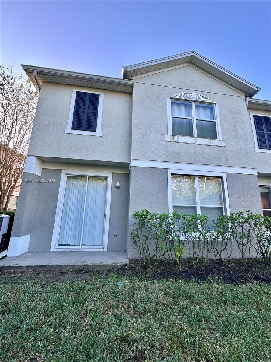 Real estate property located at 6430 Goldenrod Rd #15B, Other, Carter Glen Condominium, Other, FL