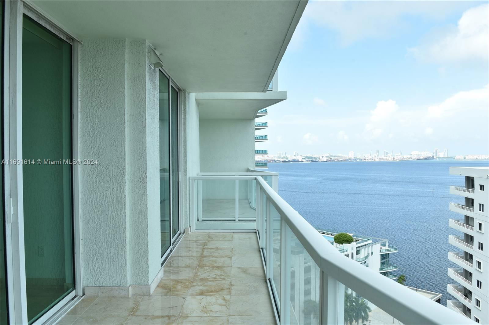 Real estate property located at 218 14th St #1703, Miami-Dade, THE EMERALD AT BRICKELL C, Miami, FL