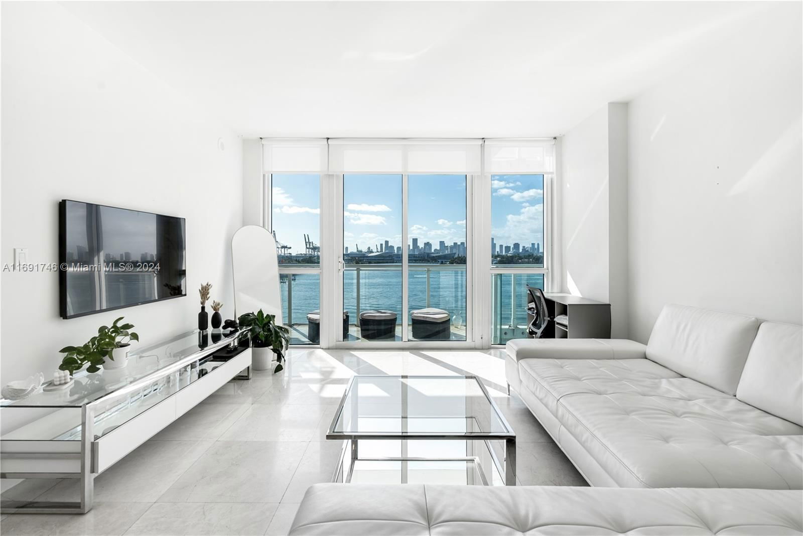 Real estate property located at 520 West Ave #603, Miami-Dade, THE BENTLEY BAY CONDO, Miami Beach, FL