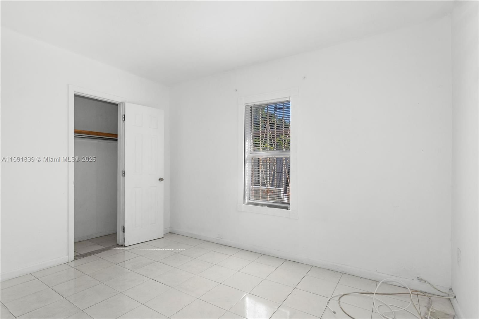 Real estate property located at 800 129th St, Miami-dade, Elbaroda Grove, North Miami, FL