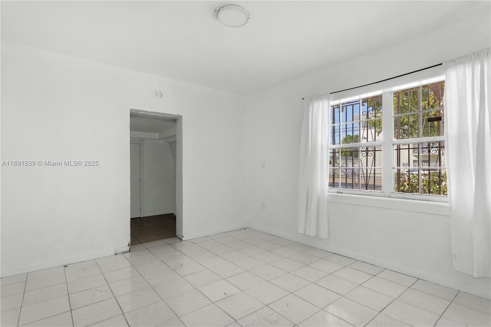 Real estate property located at 800 129th St, Miami-dade, Elbaroda Grove, North Miami, FL