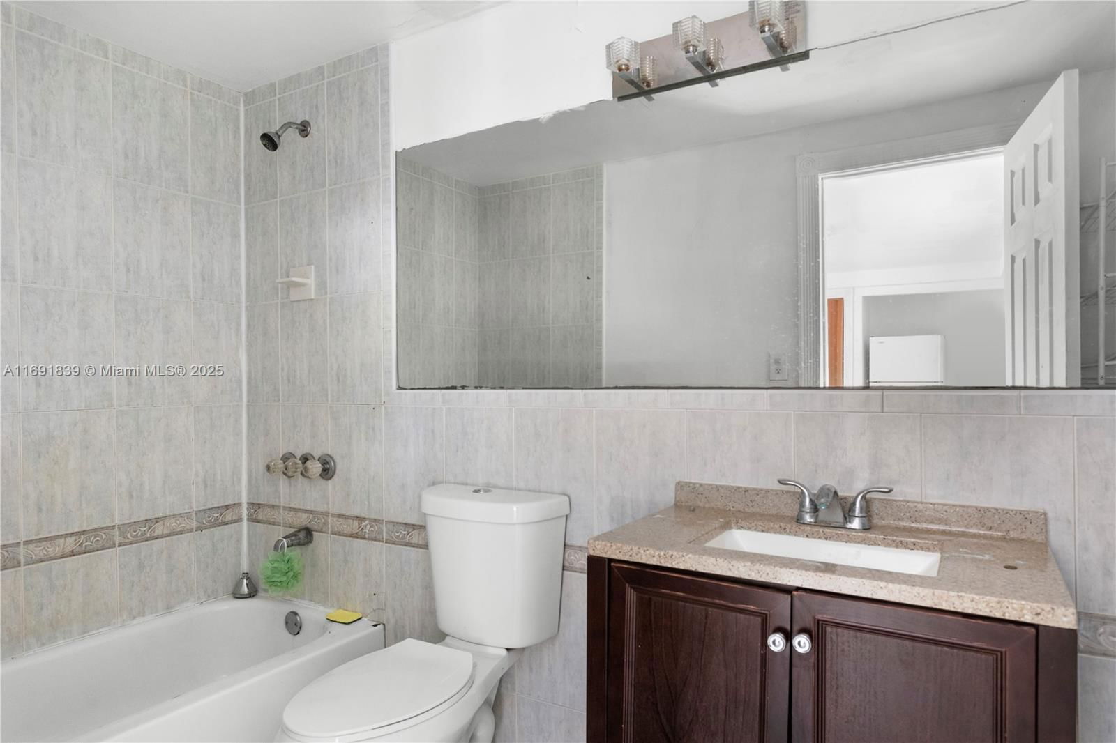 Real estate property located at 800 129th St, Miami-dade, Elbaroda Grove, North Miami, FL
