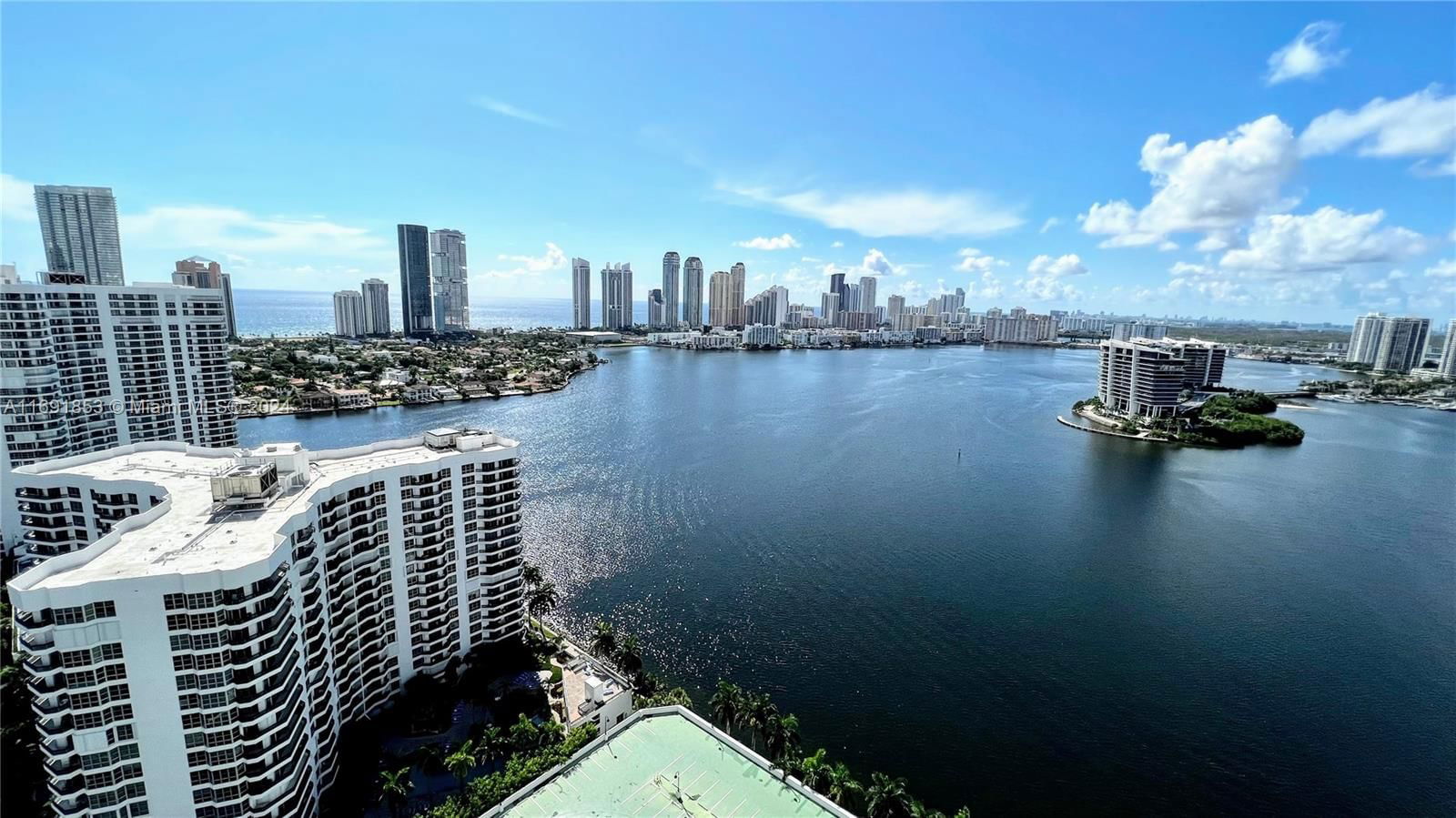 Real estate property located at 3530 Mystic Pointe Dr LPH10, Miami-Dade, MYSTIC POINTE TOWER 500 C, Aventura, FL