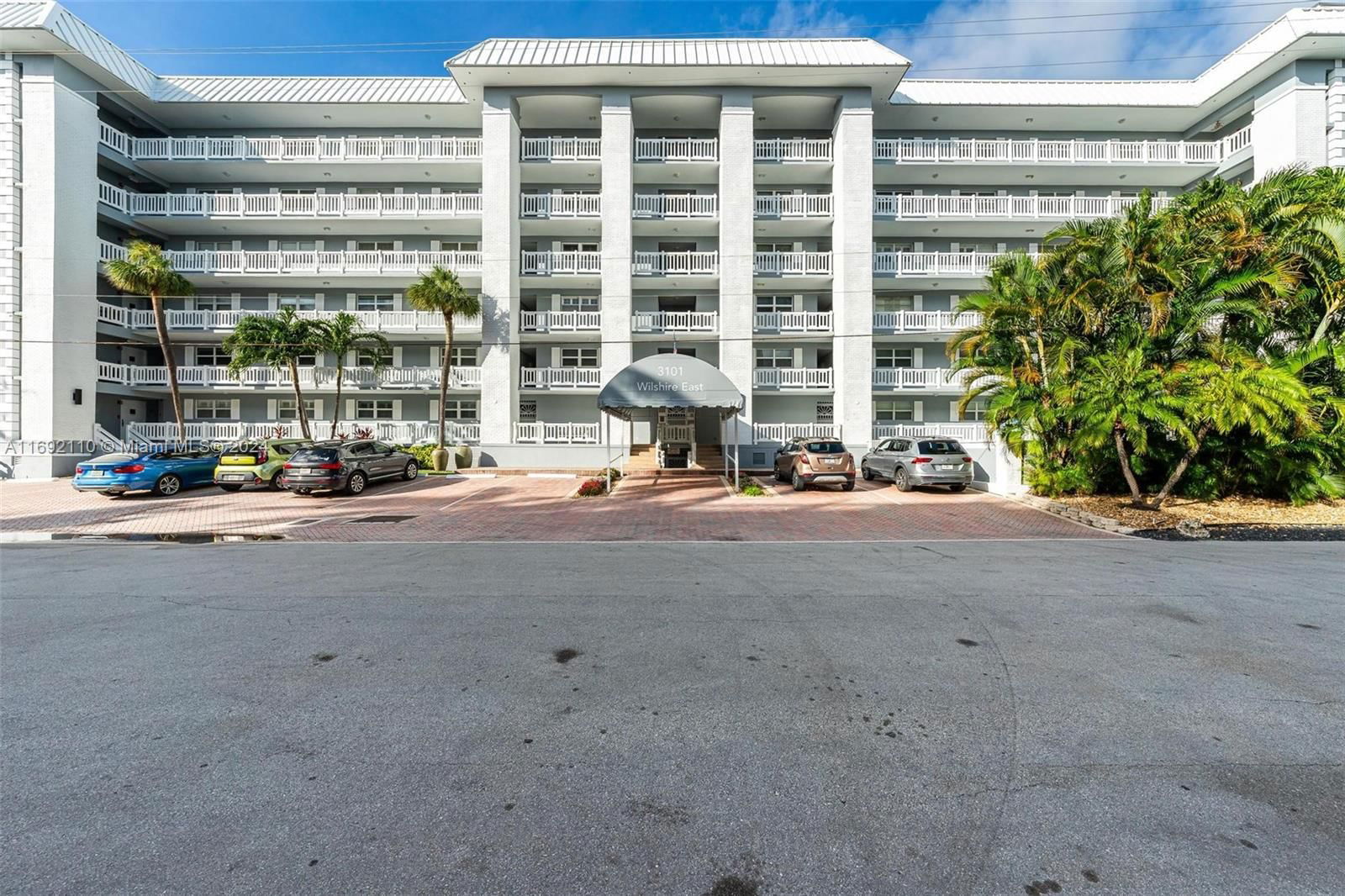 Real estate property located at 3101 47th Ct #303, Broward, WILSHIRE EAST CONDO, Fort Lauderdale, FL