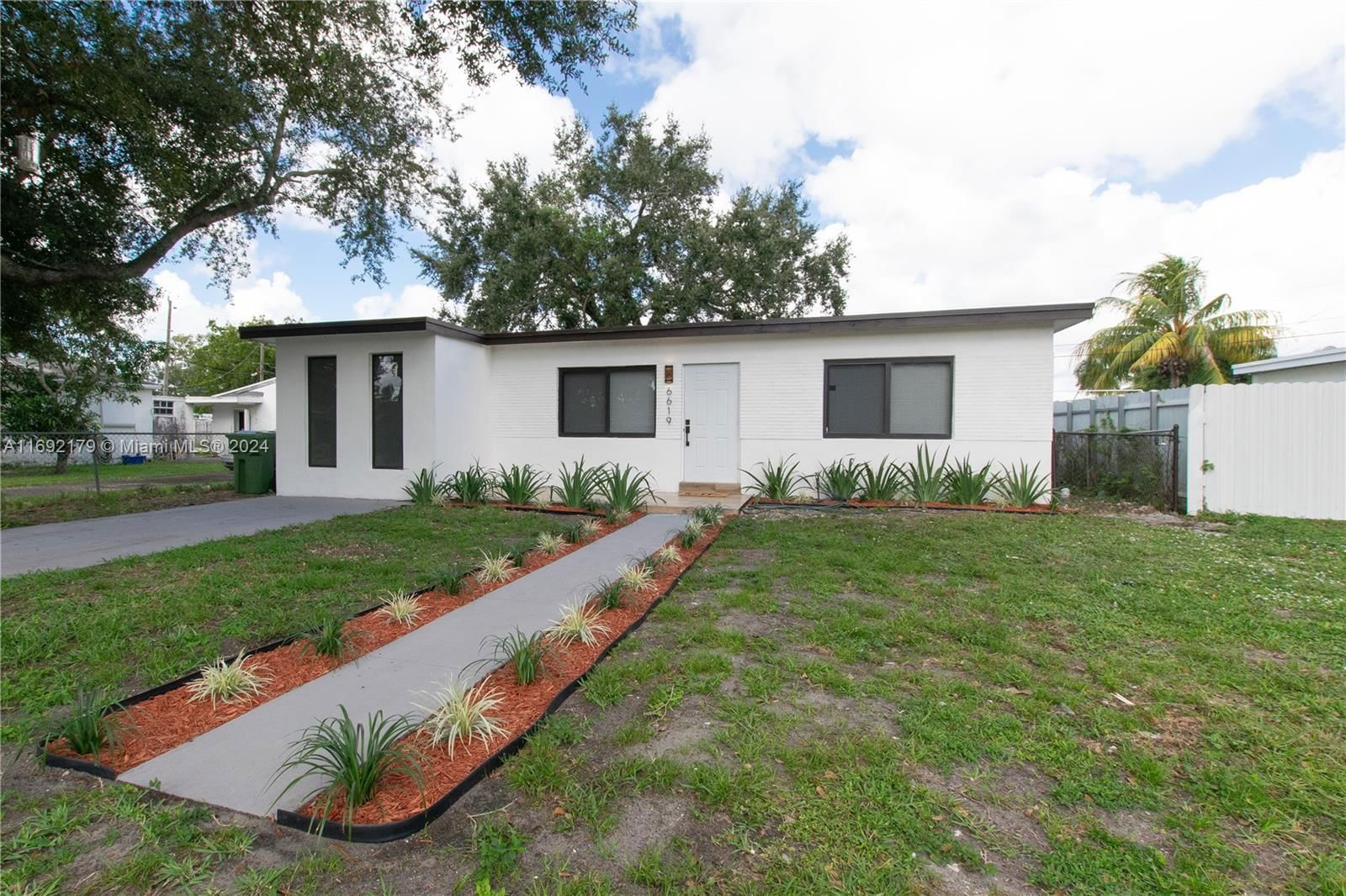 Real estate property located at 6619 2nd Ct, Broward, SOUTH BROWARD RANCHES NO, Pembroke Pines, FL