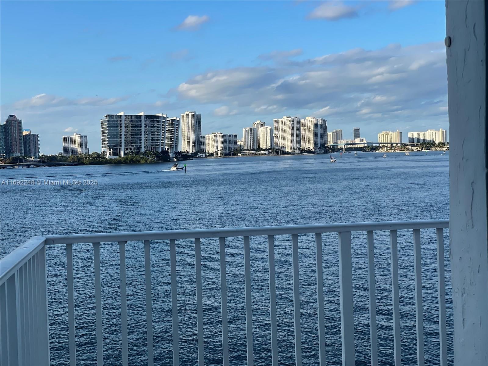 Real estate property located at 301 174th St #2407, Miami-dade, Winston Towers 500 Condo, Sunny Isles Beach, FL