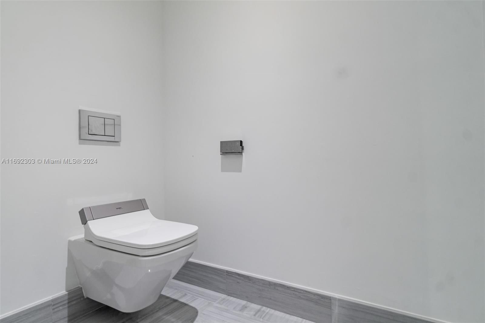Real estate property located at 16901 Collins Ave #1503, Miami-dade, Jade Signature Condo, Sunny Isles Beach, FL