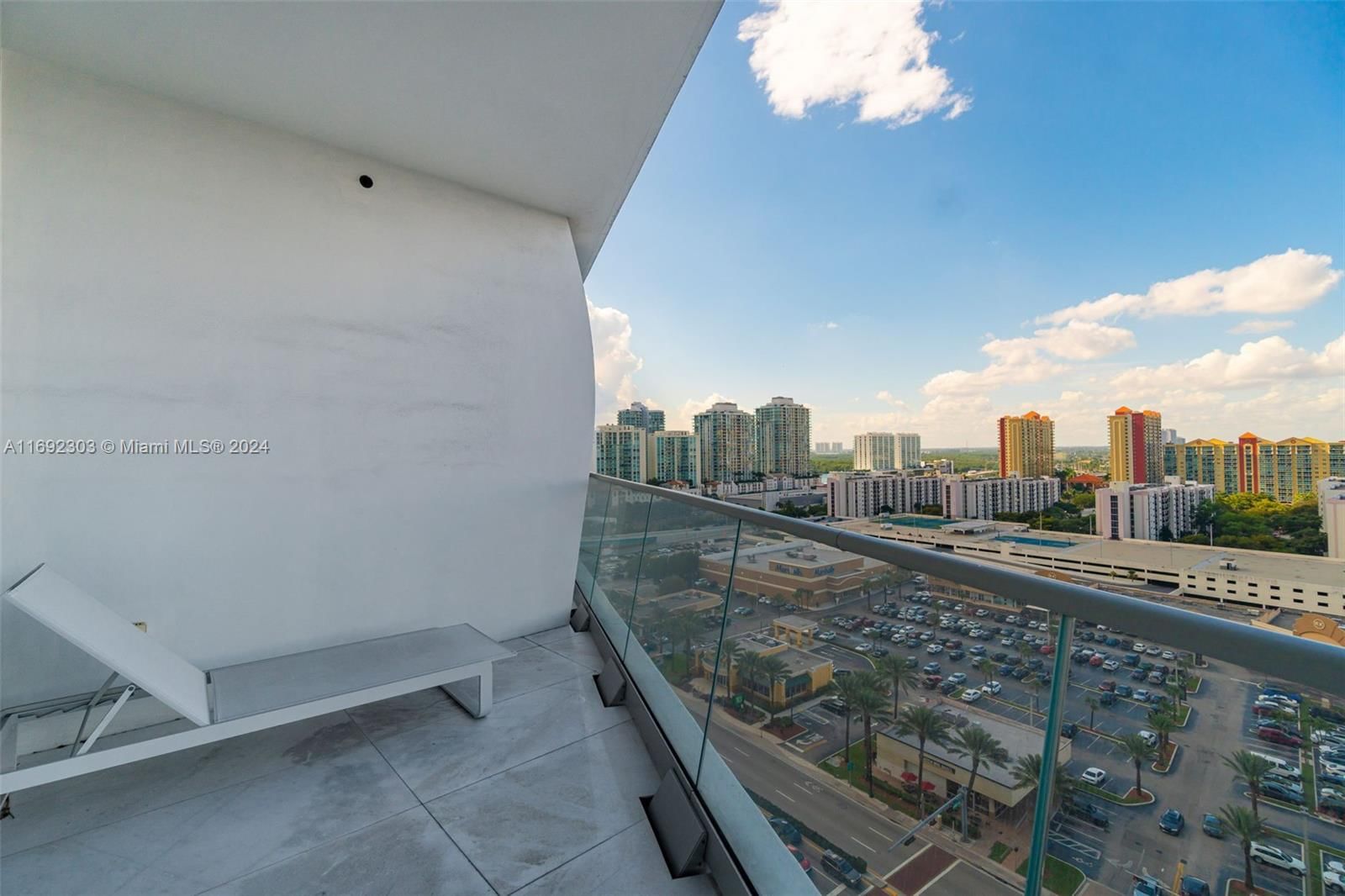 Real estate property located at 16901 Collins Ave #1503, Miami-dade, Jade Signature Condo, Sunny Isles Beach, FL