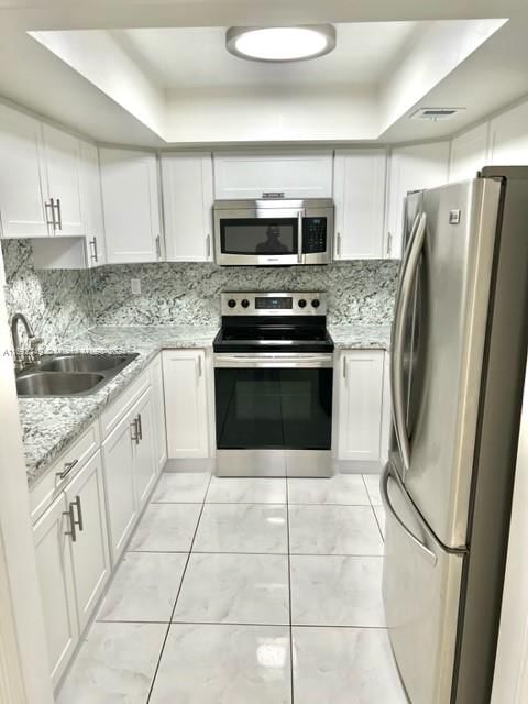 Real estate property located at 9022 123rd Ct O307, Miami-Dade, KENLAND POINTE CONDO #1, Miami, FL