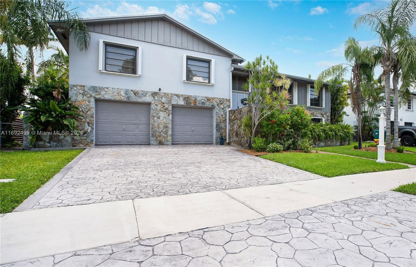 Real estate property located at 7914 199th Ter, Miami-Dade, SAGA BAY SEC 1 PT 9, Cutler Bay, FL