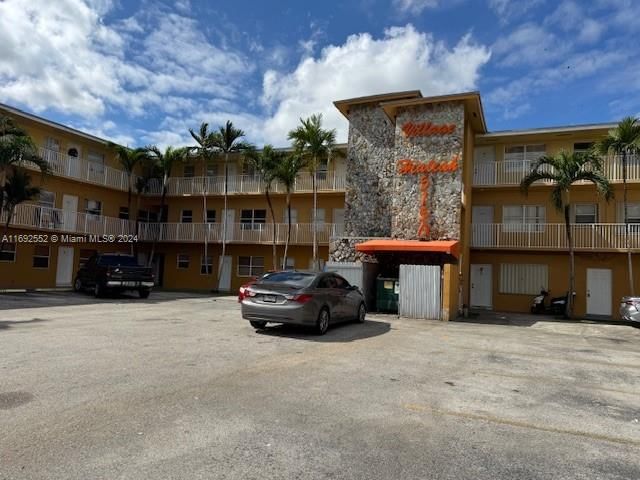 Real estate property located at 5150 12th Ave #301, Miami-Dade, VILLAGE OF HIALEAH CONDO, Hialeah, FL