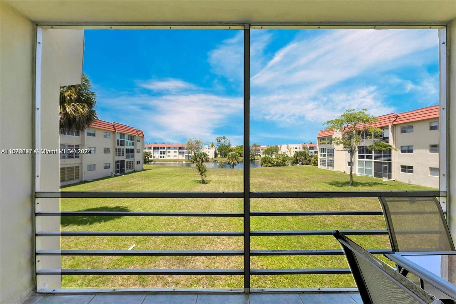 Real estate property located at 2951 Sunrise Lakes Dr #209, Broward, SUNRISE LAKES 18 CONDO, Sunrise, FL