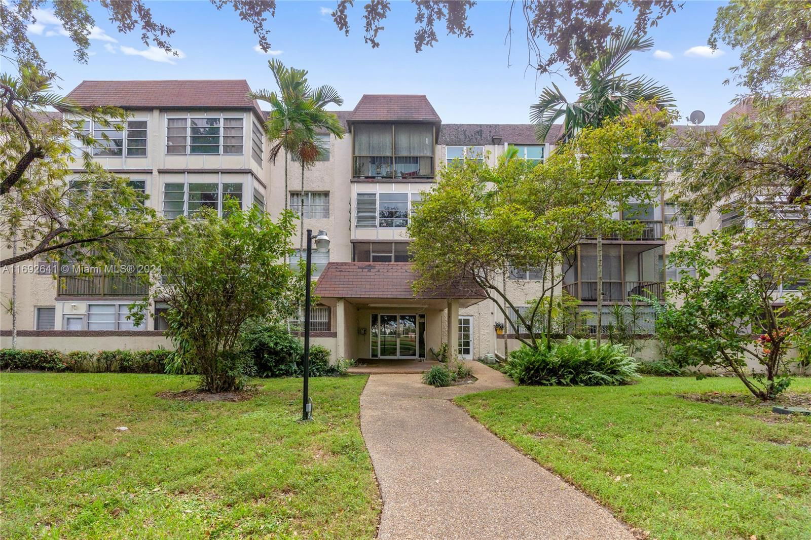 Real estate property located at 1681 70th Ave #204, Broward, OMEGA CONDO NO 1, Plantation, FL