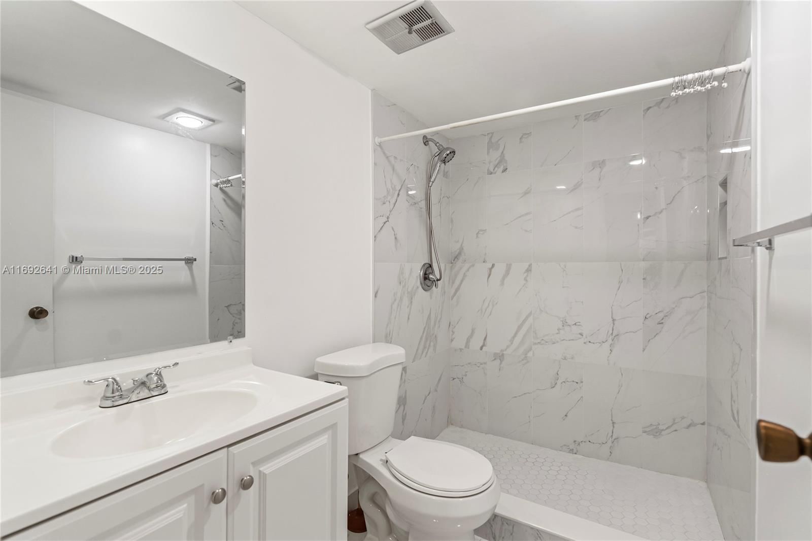 Real estate property located at 1681 70th Ave #204, Broward, Omega Condo No 1, Plantation, FL