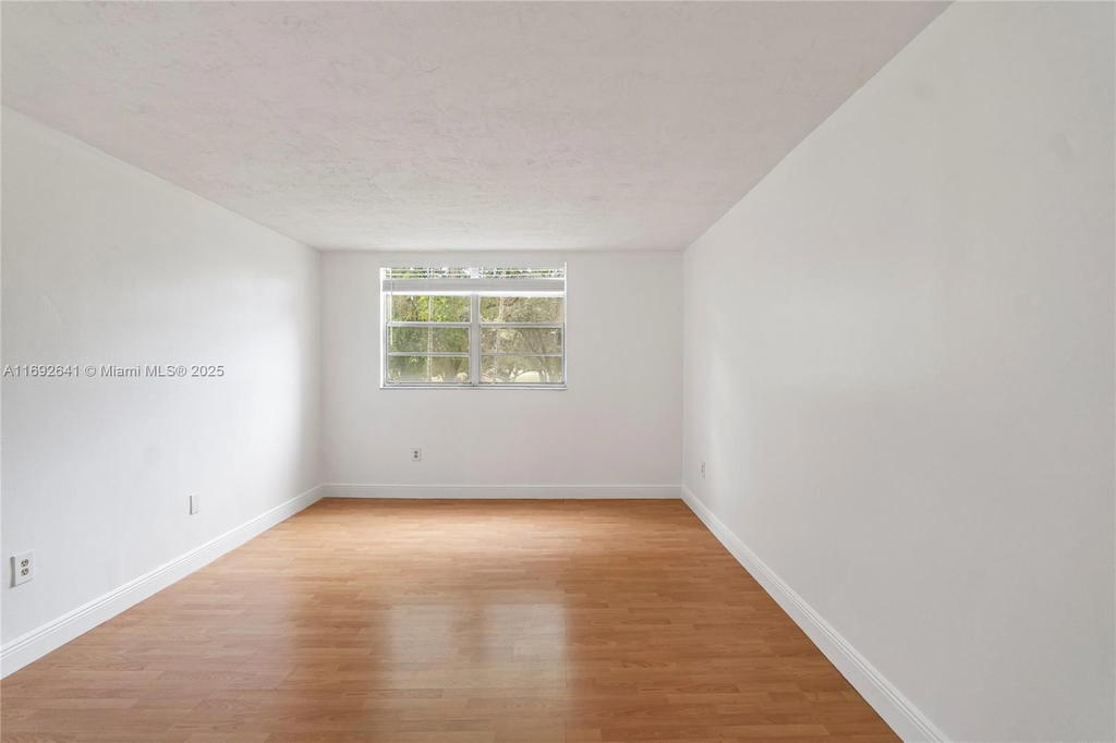 Real estate property located at 1681 70th Ave #204, Broward, Omega Condo No 1, Plantation, FL