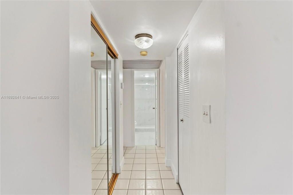 Real estate property located at 1681 70th Ave #204, Broward, Omega Condo No 1, Plantation, FL
