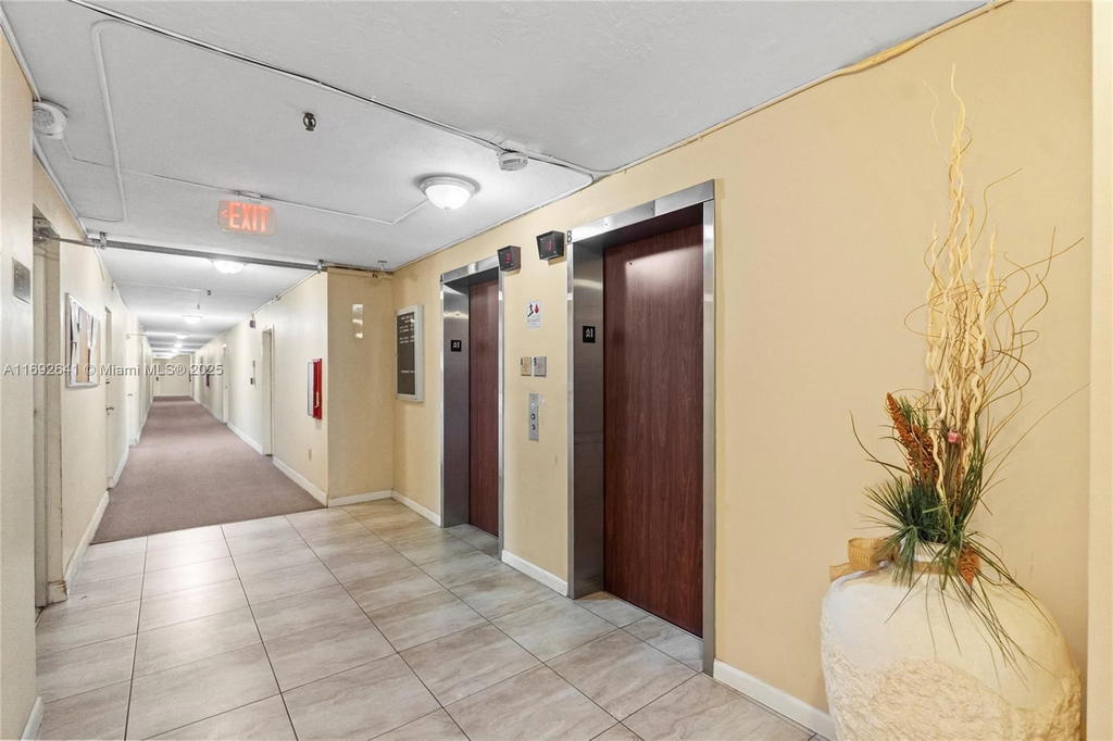 Real estate property located at 1681 70th Ave #204, Broward, Omega Condo No 1, Plantation, FL