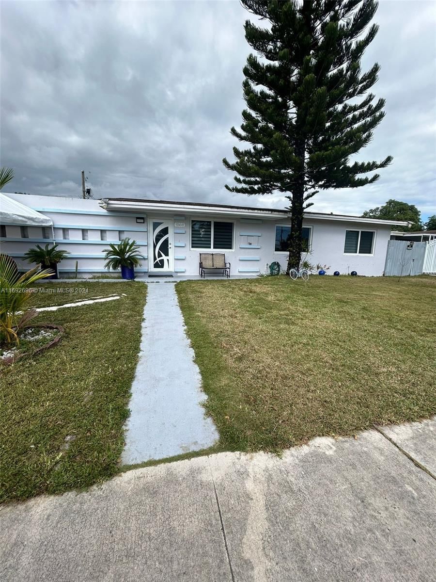 Real estate property located at 10441 200th Ter, Miami-Dade, BENSON MANOR, Cutler Bay, FL