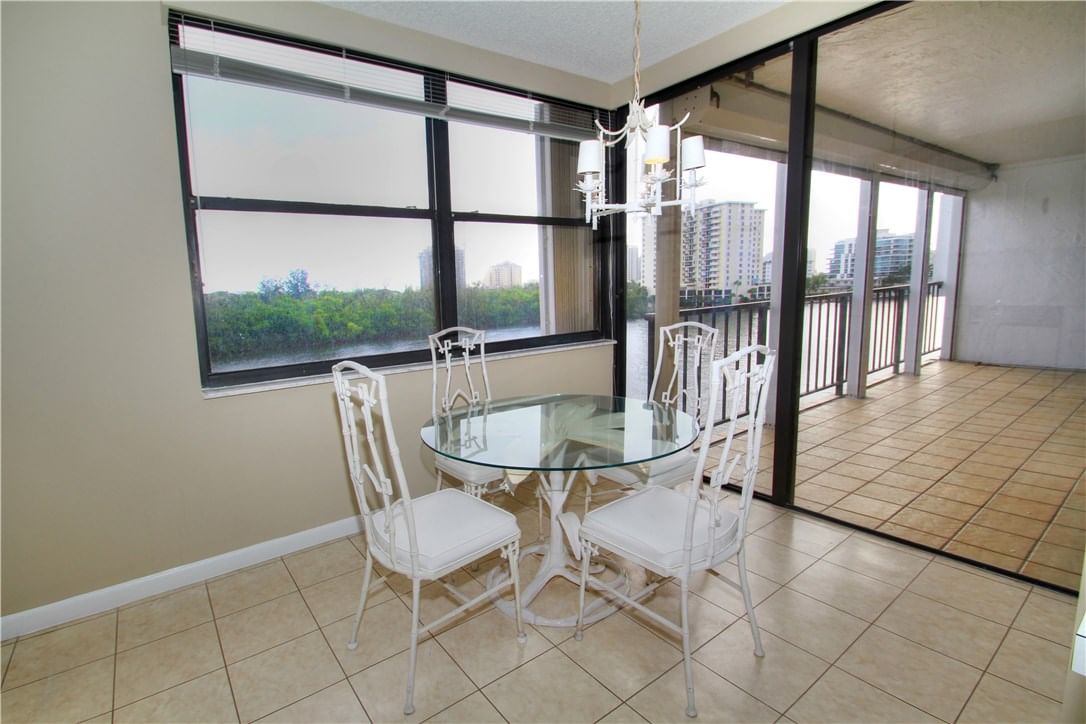 Real estate property located at 671 195 St #122-E, Miami-dade, Cedar Glenncondo Apts Ea, Miami, FL
