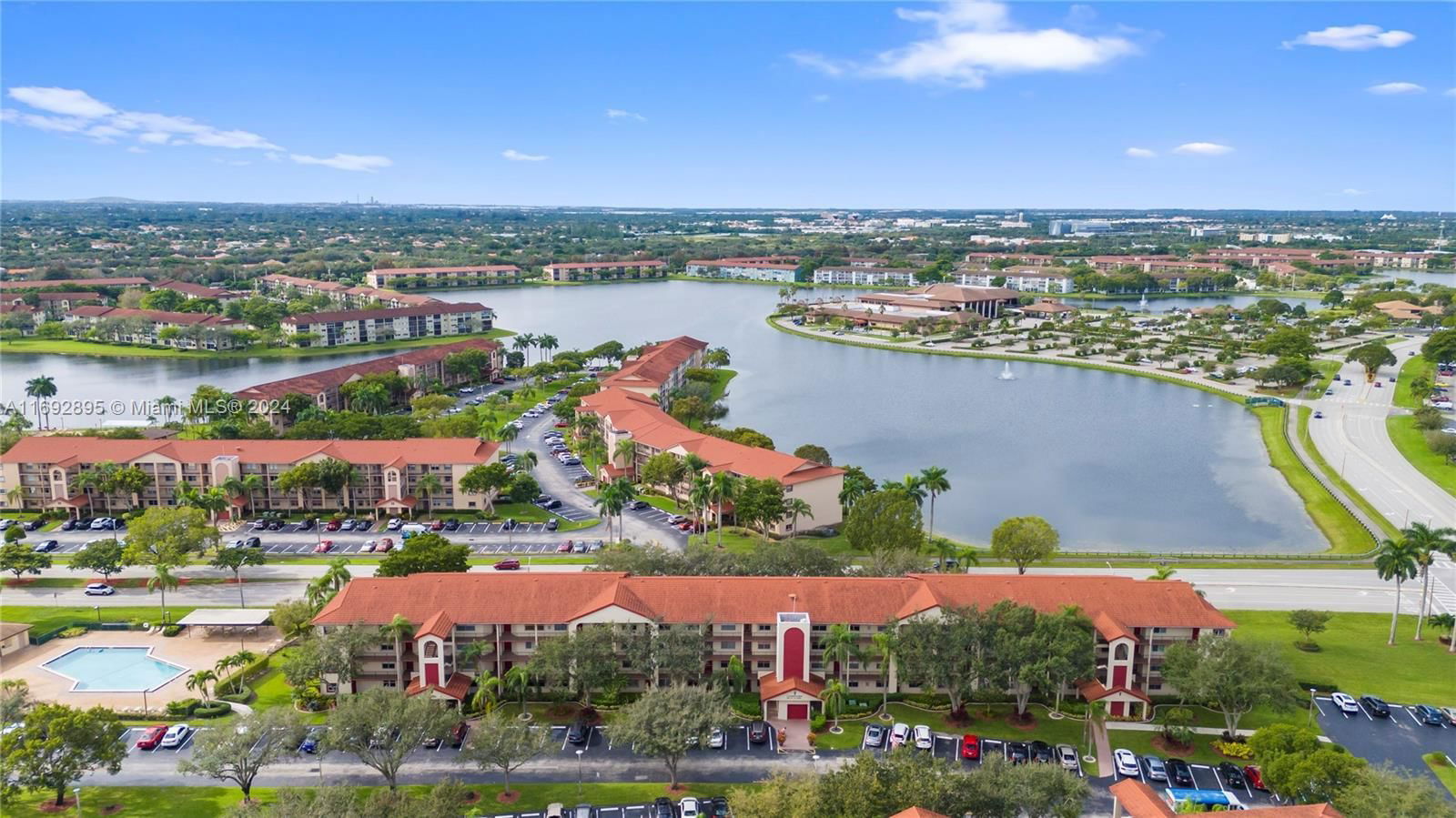 Real estate property located at 1000 128th TERRACE #406V, Broward, CAMBRIDGE AT CENTURY, Pembroke Pines, FL