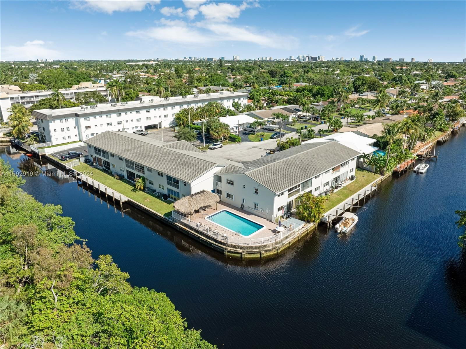 Real estate property located at 1400 55th St #204, Broward, CYPRESS ANCHORAGE CONDO, Fort Lauderdale, FL