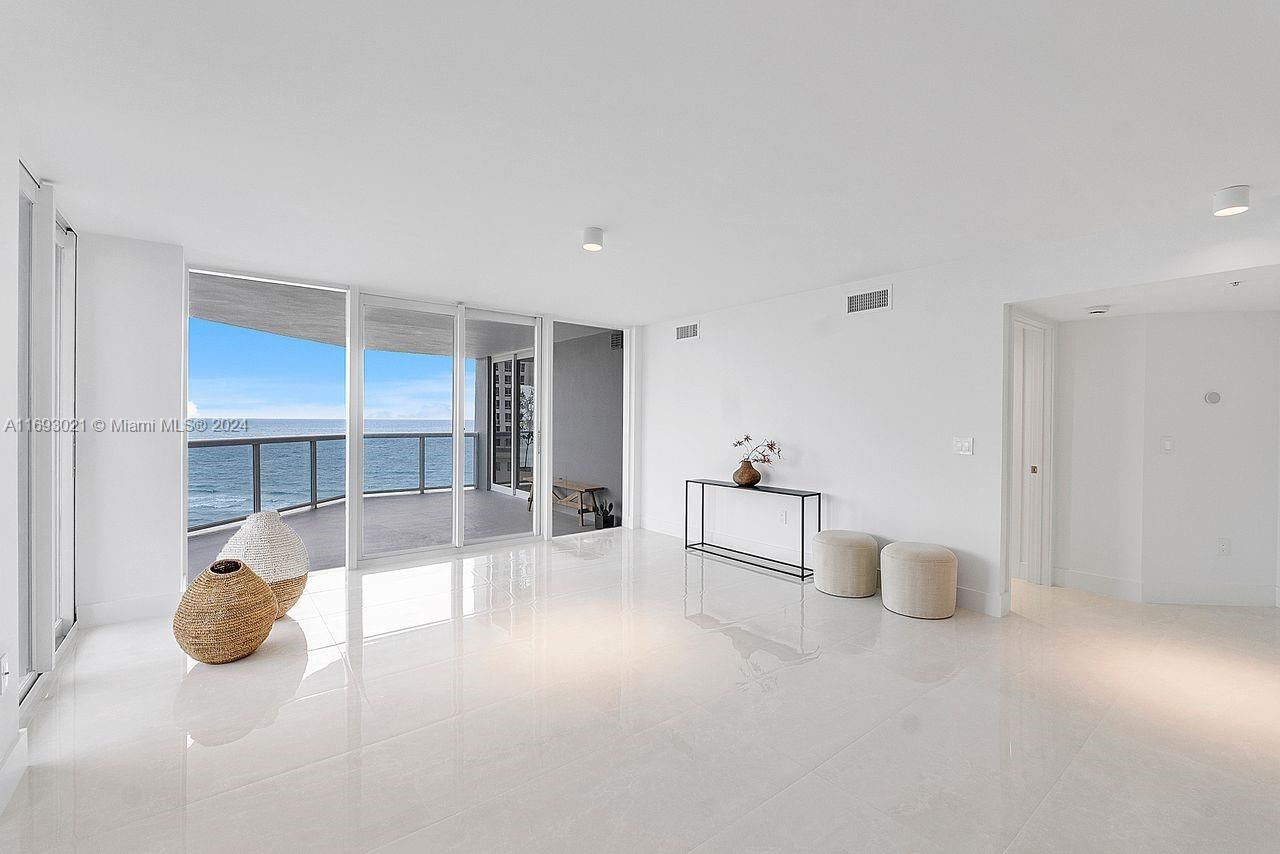 Real estate property located at 6301 Collins Ave #1508, Miami-Dade, LA GORCE PALACE CONDO, Miami Beach, FL