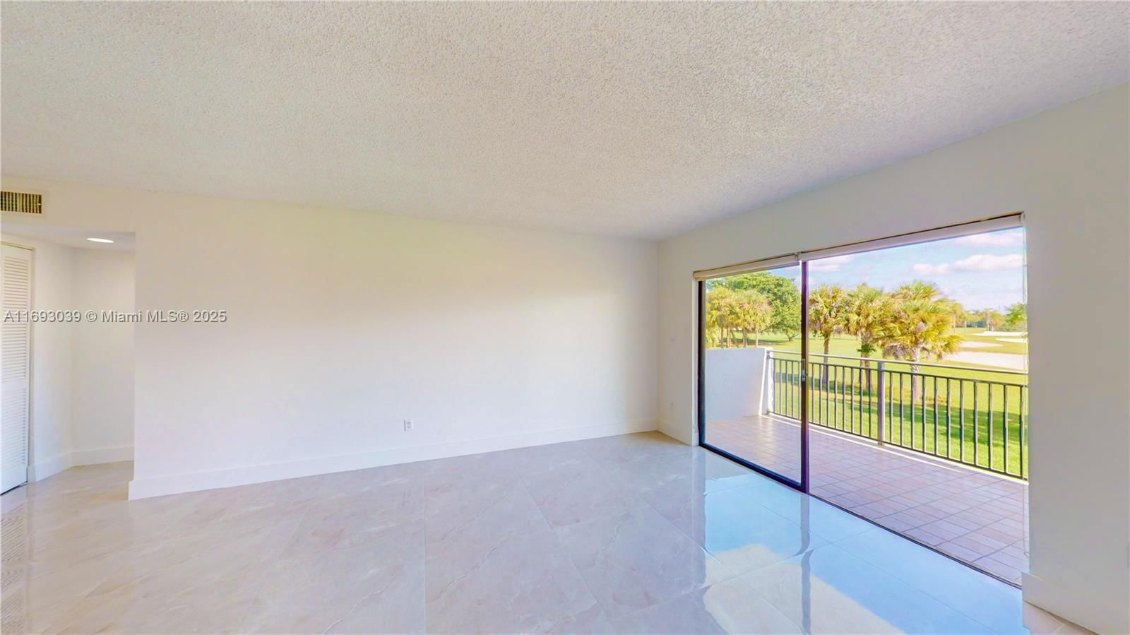 Real estate property located at 16171 Blatt Blvd #203, Broward, Fairways At Bonaventure C, Weston, FL