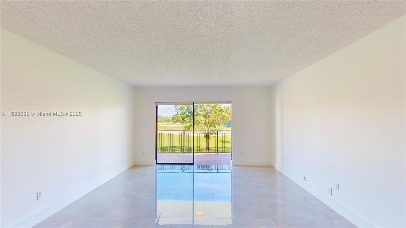 Real estate property located at 16171 Blatt Blvd #203, Broward, Fairways At Bonaventure C, Weston, FL