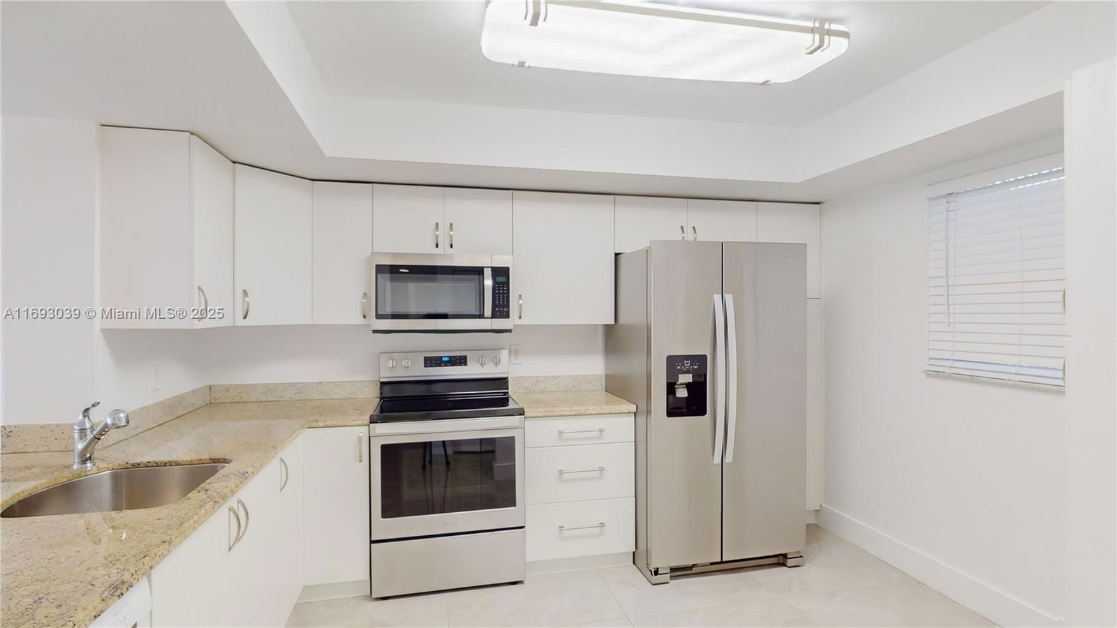 Real estate property located at 16171 Blatt Blvd #203, Broward, Fairways At Bonaventure C, Weston, FL