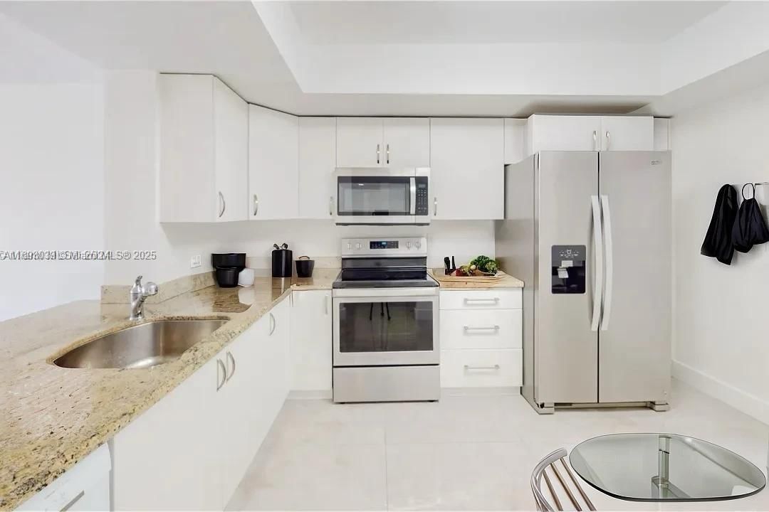Real estate property located at 16171 Blatt Blvd #203, Broward, Fairways At Bonaventure C, Weston, FL