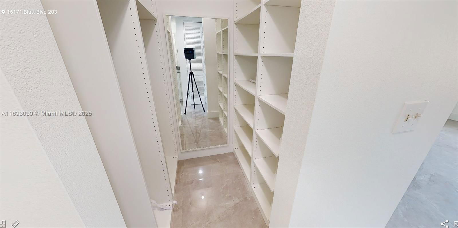 Real estate property located at 16171 Blatt Blvd #203, Broward, Fairways At Bonaventure C, Weston, FL