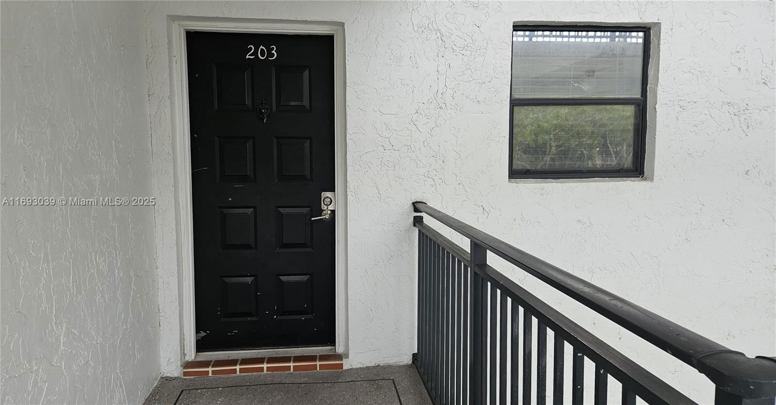 Real estate property located at 16171 Blatt Blvd #203, Broward, Fairways At Bonaventure C, Weston, FL