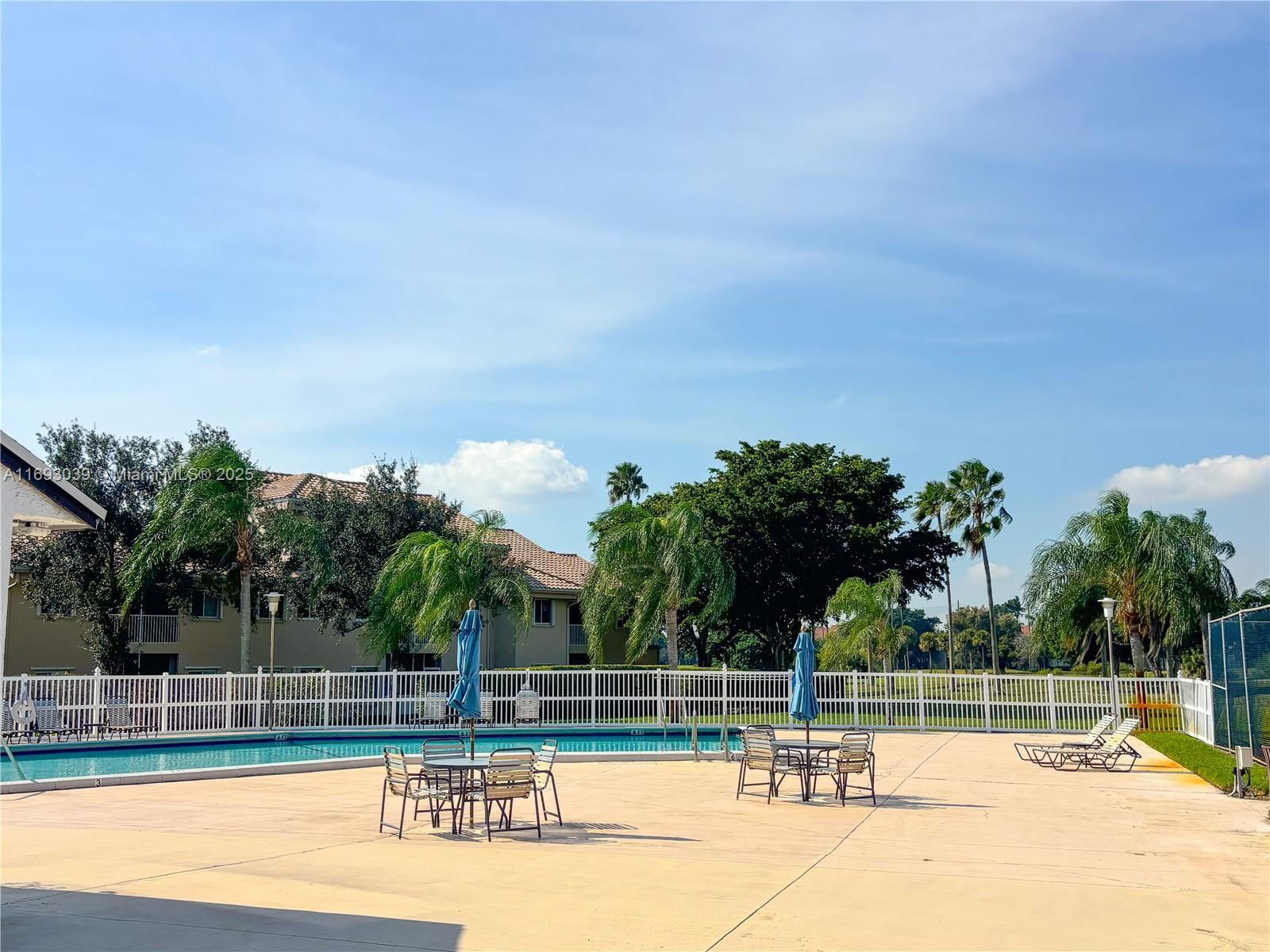 Real estate property located at 16171 Blatt Blvd #203, Broward, Fairways At Bonaventure C, Weston, FL